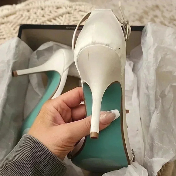 Betsey Johnson Blue Bottom SB- Erin Ivory - Picture 3 of 5
